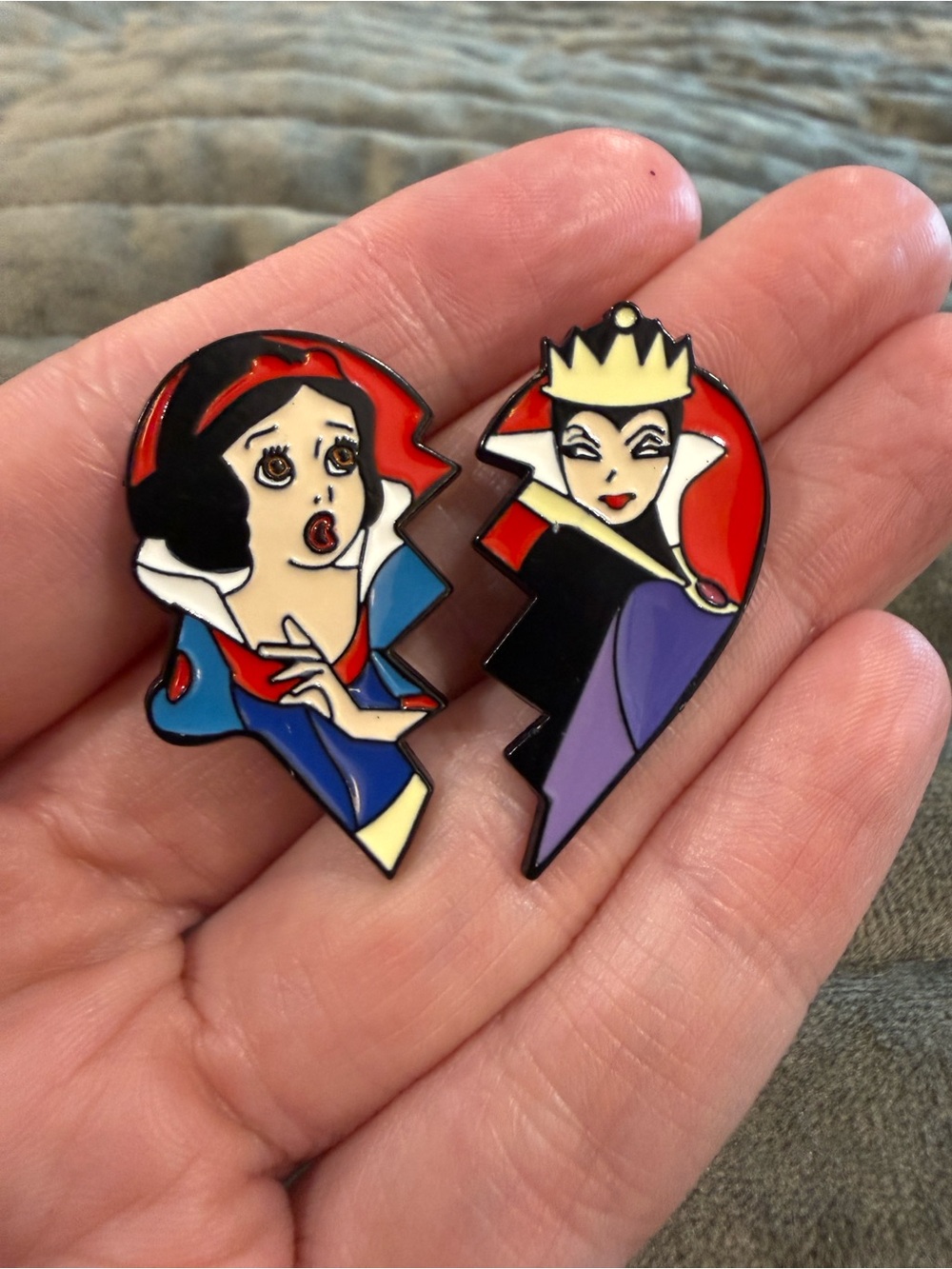 Red & Black Disney Snow White & Evil Queen Fairytale Heart Enamel Pendant Pair